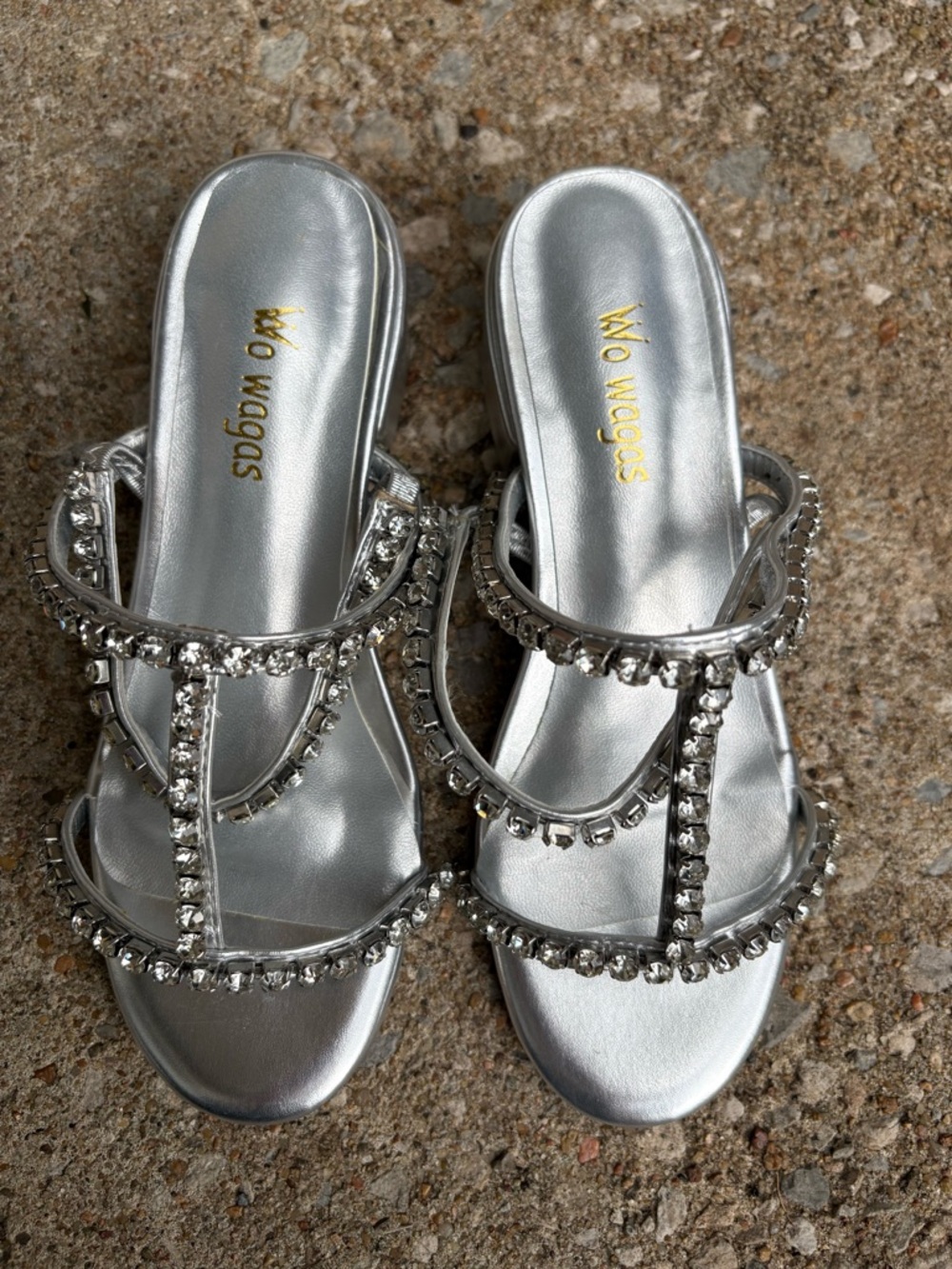 Women’s Size 4 - Open Toe Silver Rhinestone Strappy Slingback Low Chunky Heel - Picture 2 of 6
